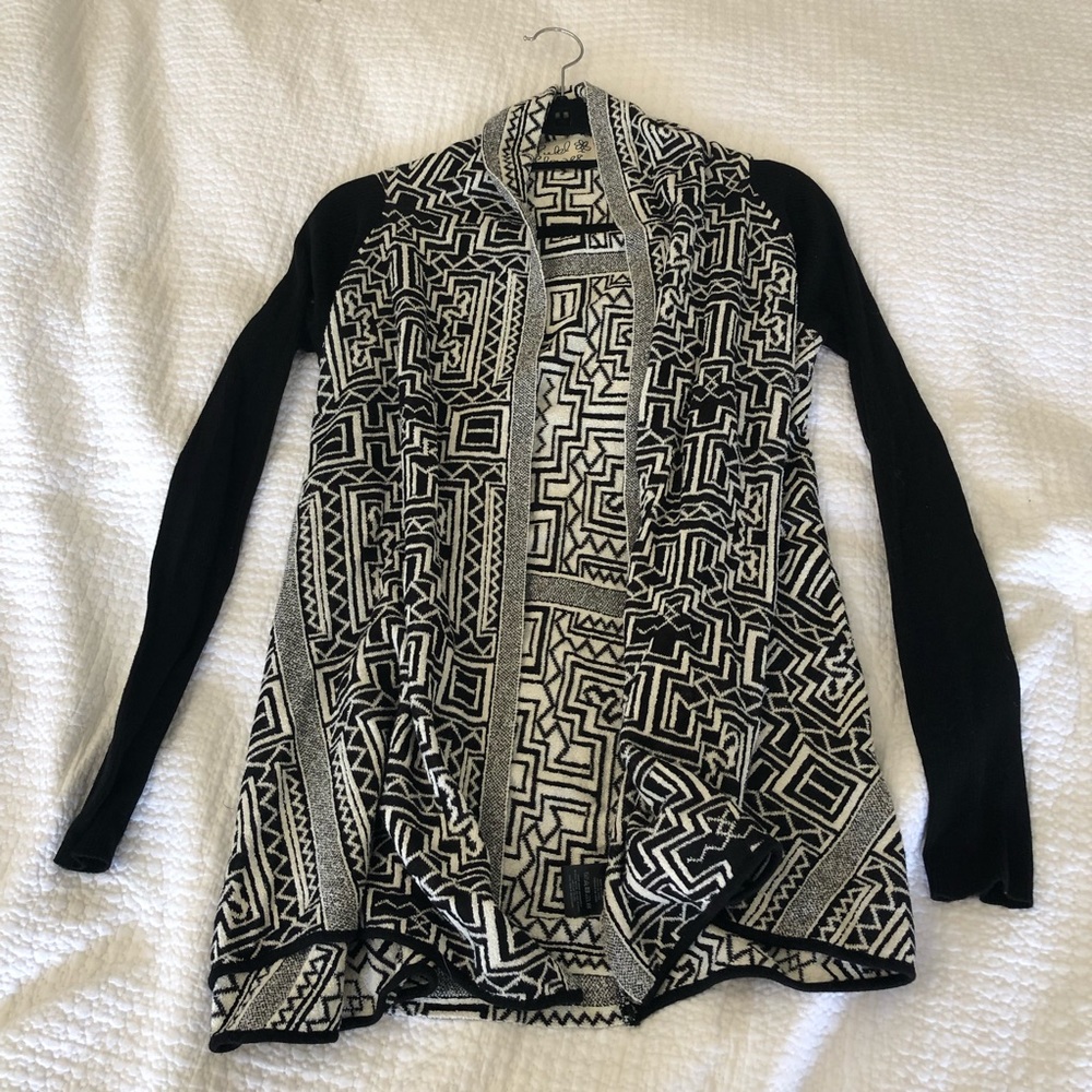 Anthropologie sweater. Size small.